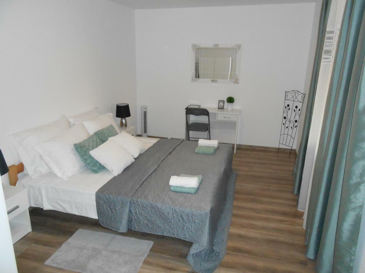 Apartma The Golden Well